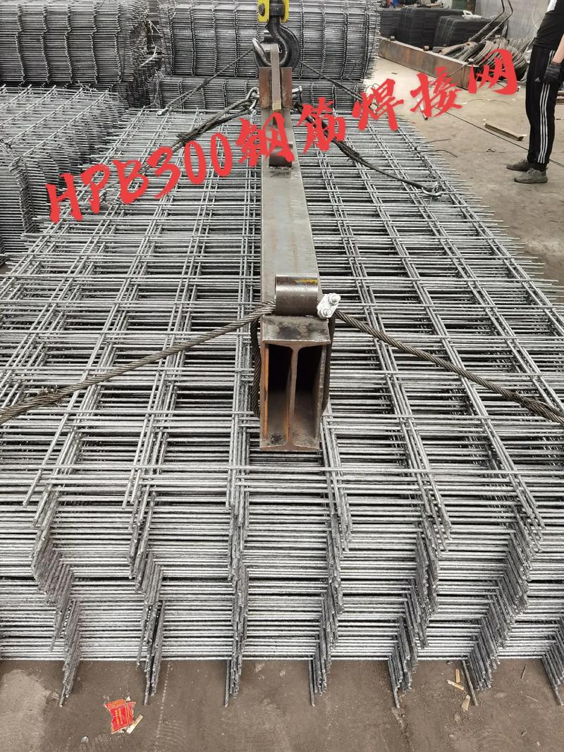 HPB300鋼筋焊網(wǎng) 特性、應(yīng)用與專業(yè)設(shè)備——以保定、滄州市場為例